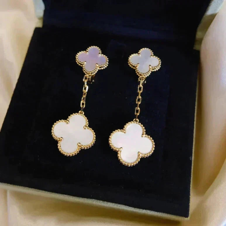 [OAKJURI Jewelry]CLOVER 2 MOTIF WHITE MOP EARRINGS