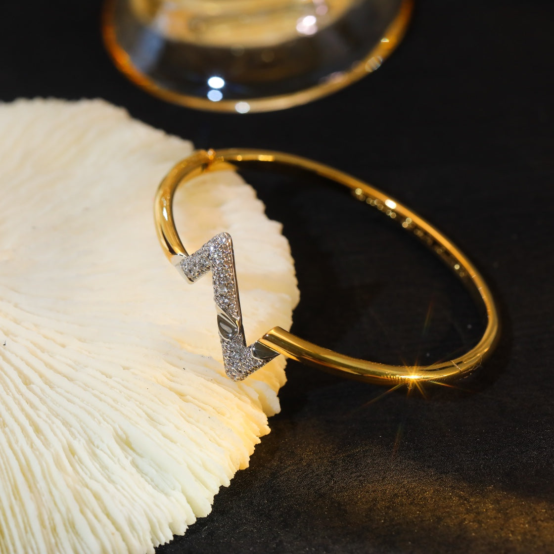 [OAKJURI Jewelry]VOLTE UPSITE DOWN GOLD DIAMOND BRACELET