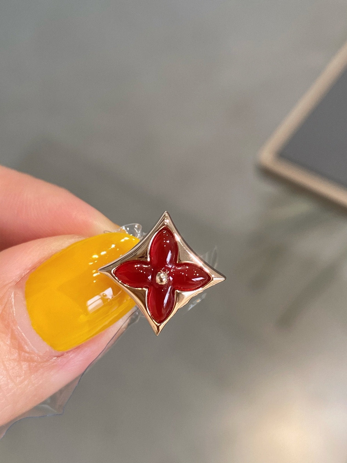 [OAKJURI Jewelry]STAR AND SUN PINK GOLD CARNELIAN STUD EARRINGS
