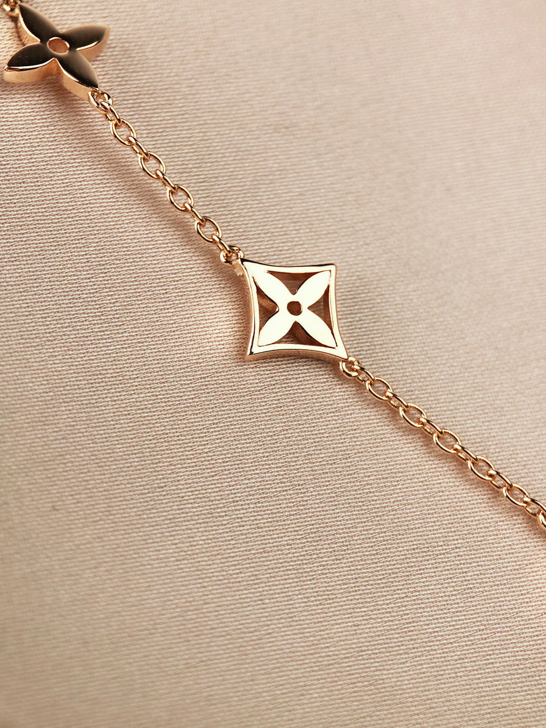 [OAKJURI Jewelry]STAR AND SUN 7 MOTIFS GOLD BRACELET