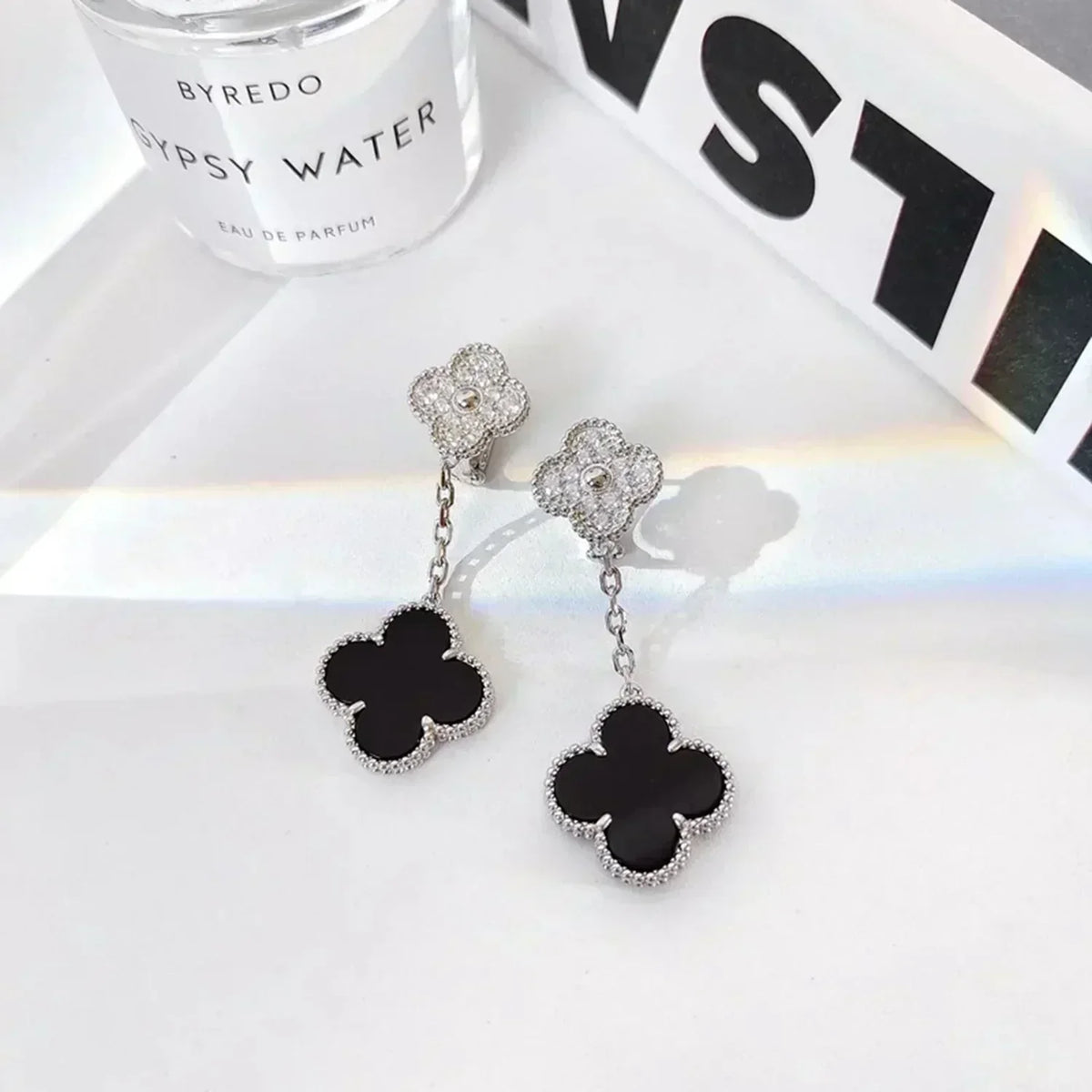 [OAKJURI Jewelry]CLOVER 2 MOTIFS  DIAMOND ONYX EARRINGS SILVER
