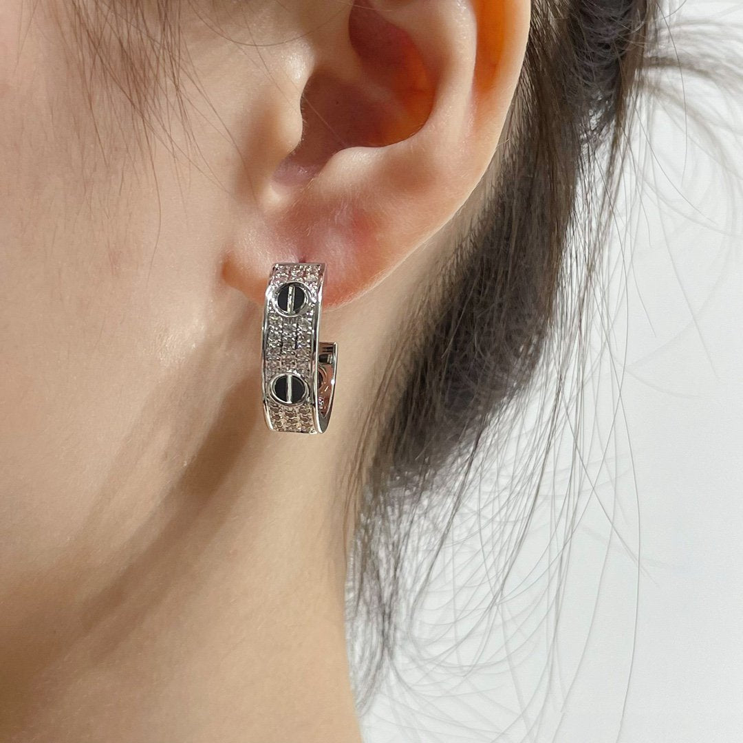 [OAKJURI Jewelry] LOVE CERAMIC DIAMOND PAVED SILVER EARRINGS