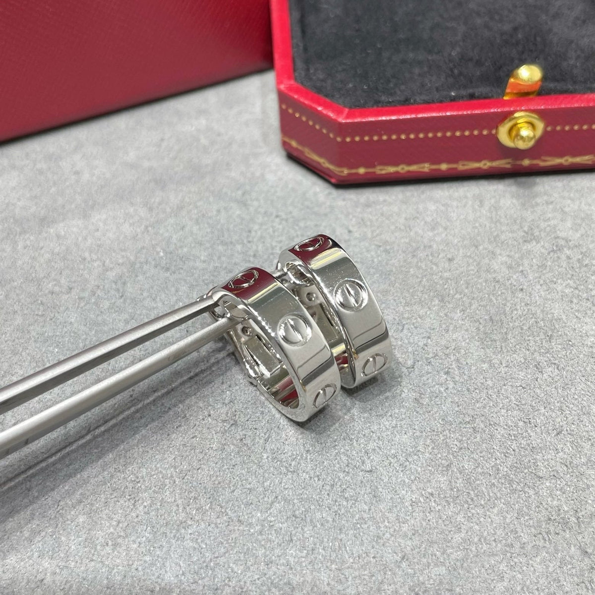 [OAKJURI Jewelry] LOVE 5.5MM EARRINGS
