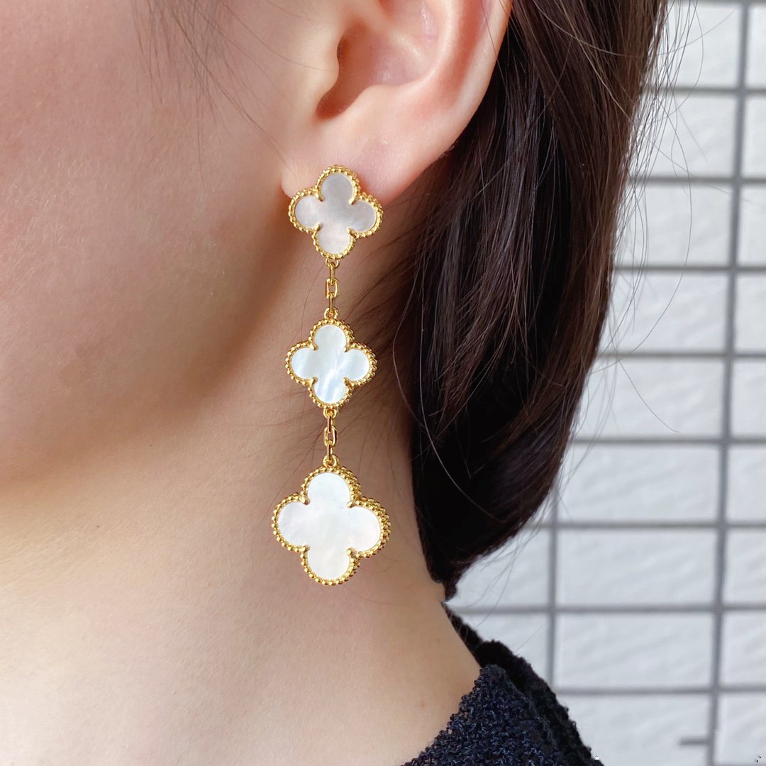 [OAKJURI Jewelry]CLOVER MOP 3 MOTIFS GOLD EARRINGS