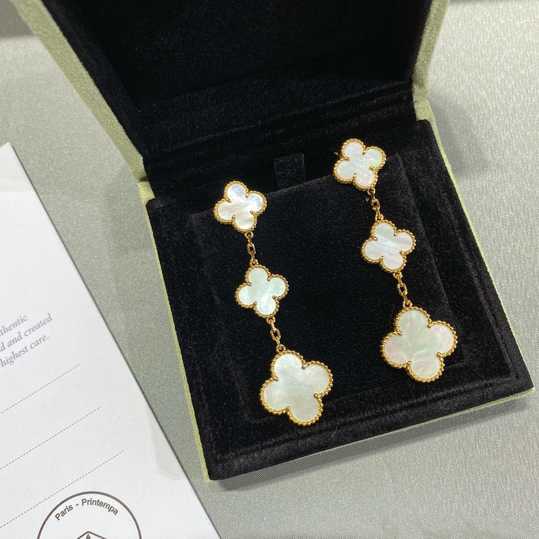 [OAKJURI Jewelry]CLOVER MOP 3 MOTIFS GOLD EARRINGS
