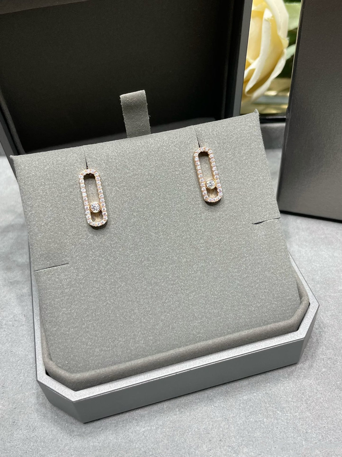[OAKJURI Jewelry]MOVE UNO STUD DIAMOND PAVED EARRINGS