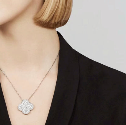 [OAKJURI Jewelry]CLOVER 25MM LARGE PENDANT DIAMOND PAVED SILVER NECKLACE