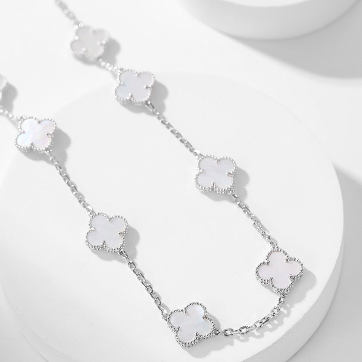 [OAKJURI Jewelry]CLOVER 10 MOTIFS WHITE MOTHER OF PEARL NECKLACE