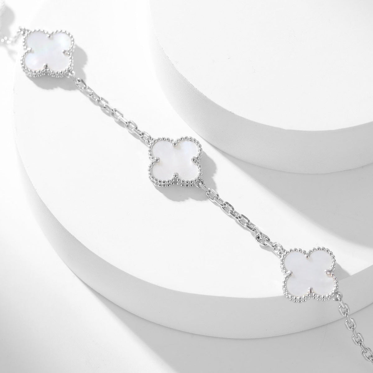 [OAKJURI Jewelry]CLOVER 10 MOTIFS WHITE MOTHER OF PEARL NECKLACE