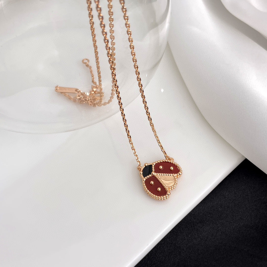 [OAKJURI Jewelry]LUCKY  CARNELIANS LADYBUG NECKLACE