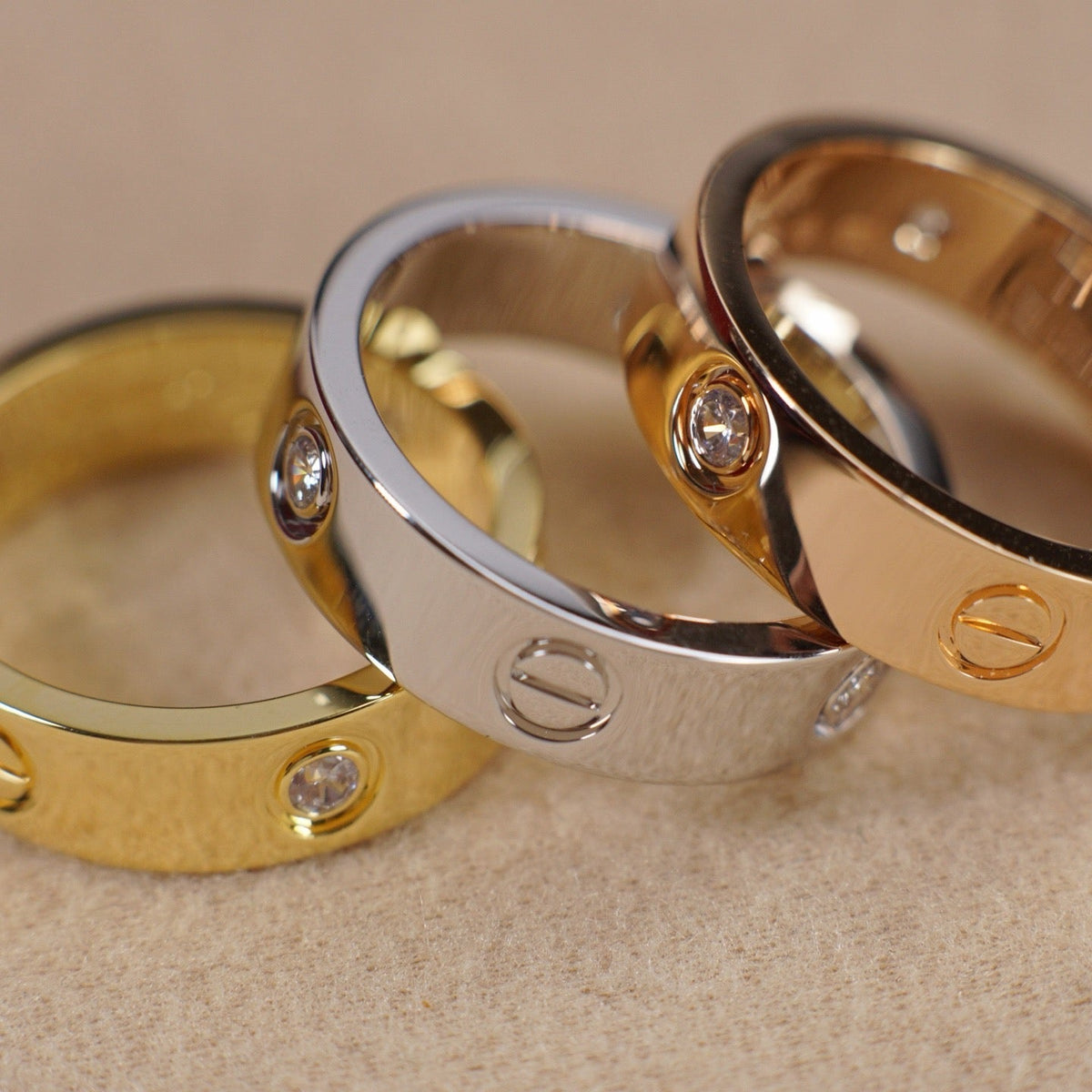 [OAKJURI Jewelry] LOVE 5.5MM 3 DIAMOND RING