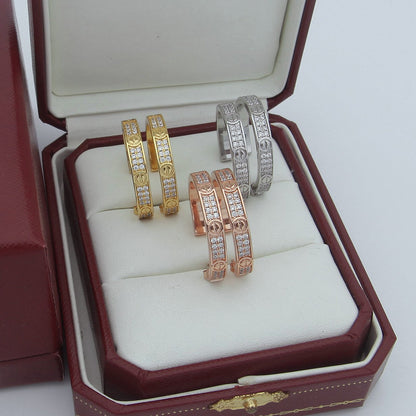 [OAKJURI Jewelry] LOVE EARRINGS 3.6MM DIAMOND PAVED