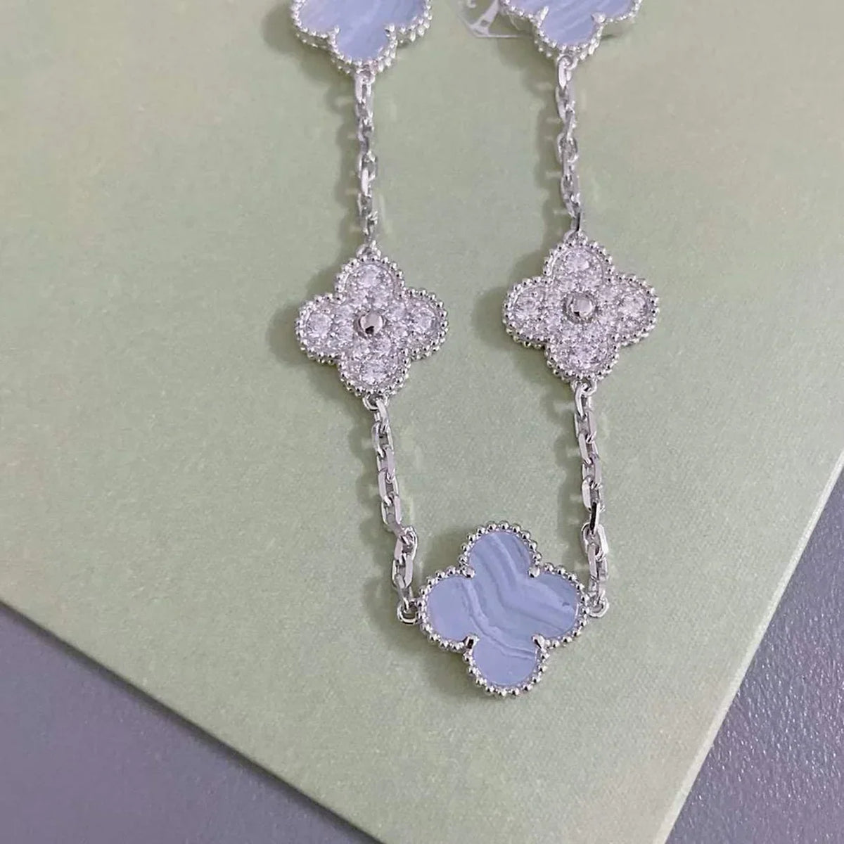 [OAKJURI Jewelry] CLOVER 5 MOTIF PURPLE CHALCEDONY BRACELET COLLECTION