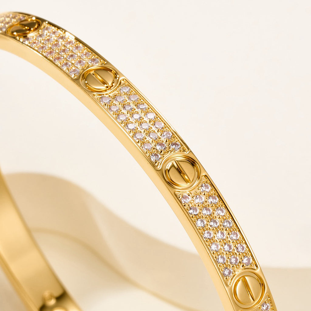 [OAKJURI Jewelry]Clover Laser  Pulsar Stone 5-Motif & LOVE Diamond-Paved Bracelet Stack Set