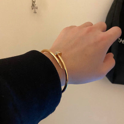 [OAKJURI Jewelry] JUSTE Diamond & LOVE Diamond-Paved Bracelet Stack Set