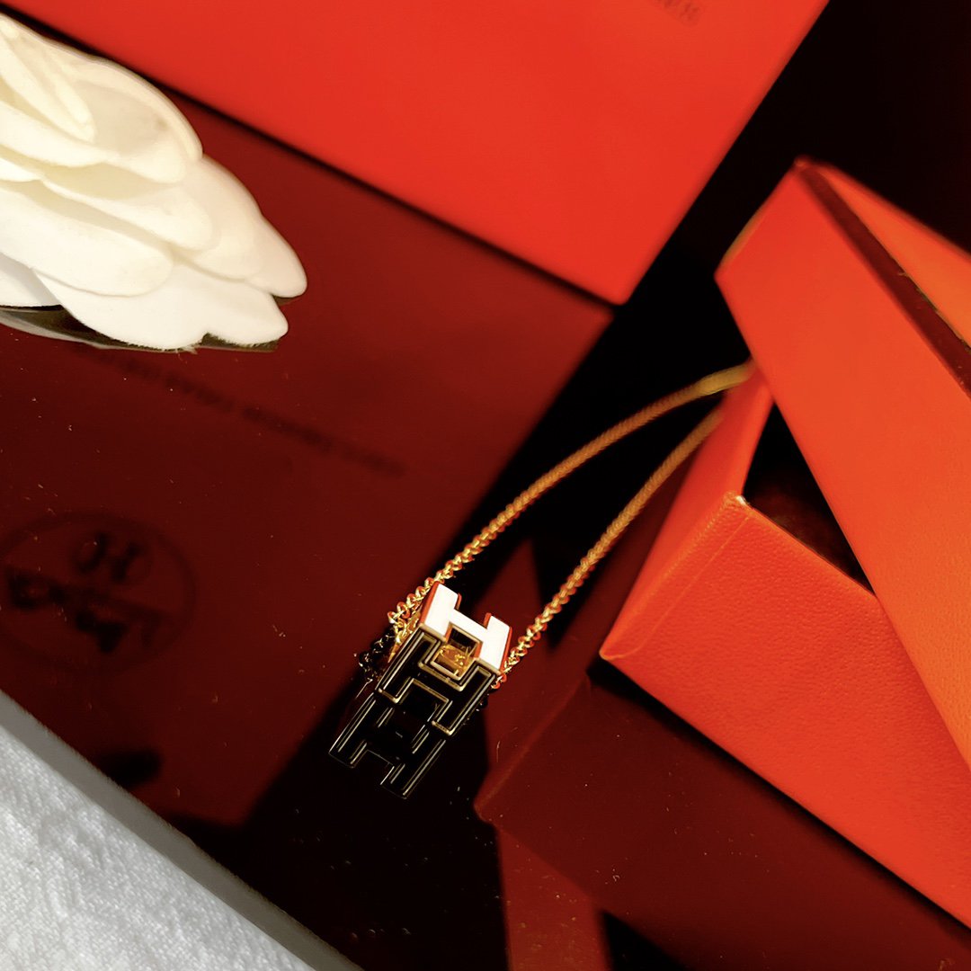 [OAKJURI Jewelry]H WHITE SQUARE GOLD NECKLACE