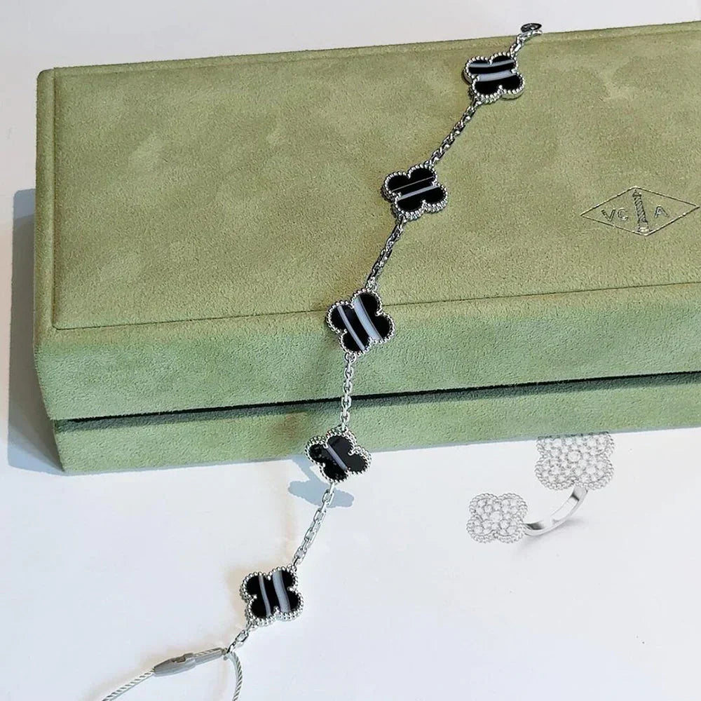 [OAKJURI Jewelry] Clover 5-Motif & LOVE Unlimited Bracelet Set