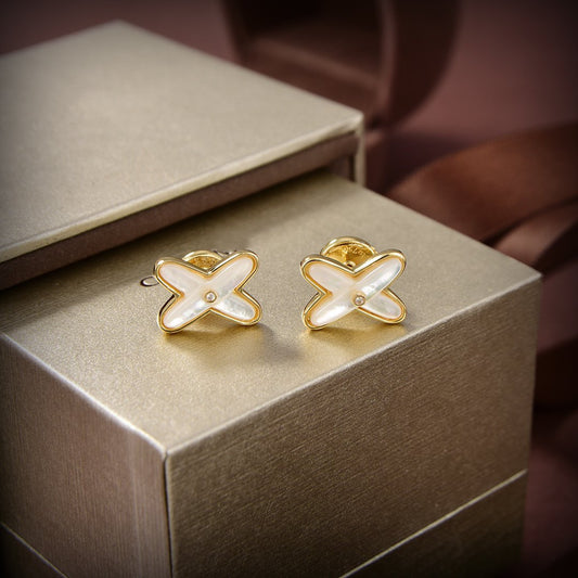[OAKJURI Jewelry]JEUX DE WHITE MOP GOLD DIAMOND EARRINGS