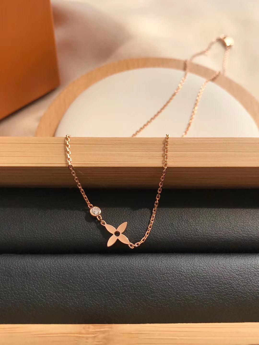 [OAKJURI Jewelry]BLOSSOM PENDANT PINK GOLD AND DIAMOND