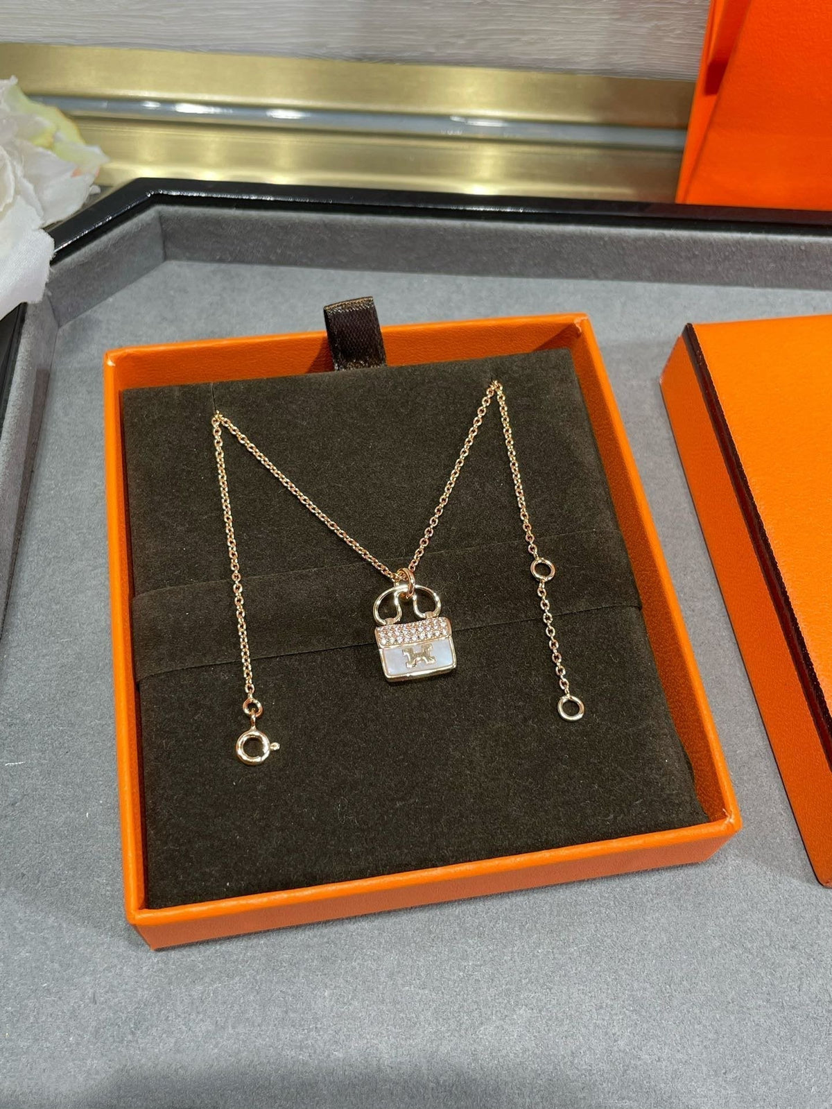 [OAKJURI Jewelry]H CIRCE MOISSANITE PENDANT NECKLACE GOLD