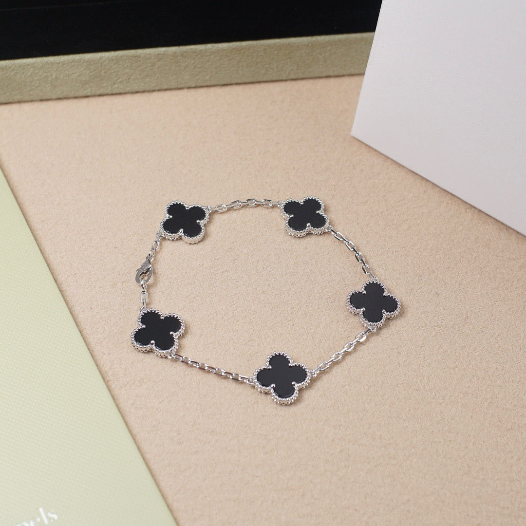 [OAKJURI Jewelry] CLOVER 5 MOTIF ONYXS BRACELET COLLECTION