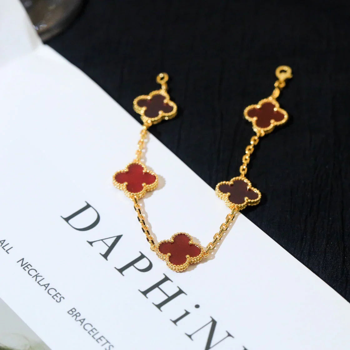 [OAKJURI Jewelry] CLOVER 5 MOTIF RED CORNELIAN BRACELET COLLECTION