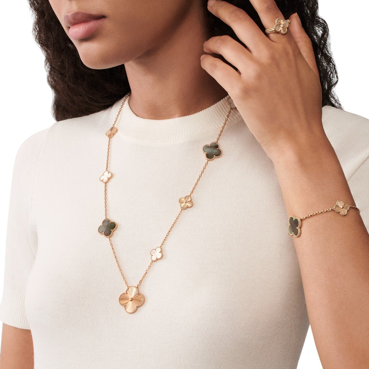 [OAKJURI Jewelry]DETACHABLE CLOVER 15(11+4) FLOWER ROSE GOLD NECKLACE SET