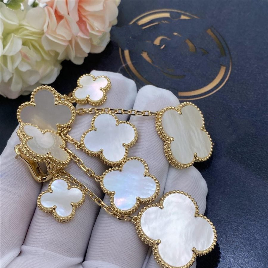 [OAKJURI Jewelry]CLOVER EARRINGS WHITE MOP 4 MOTIFS GOLD