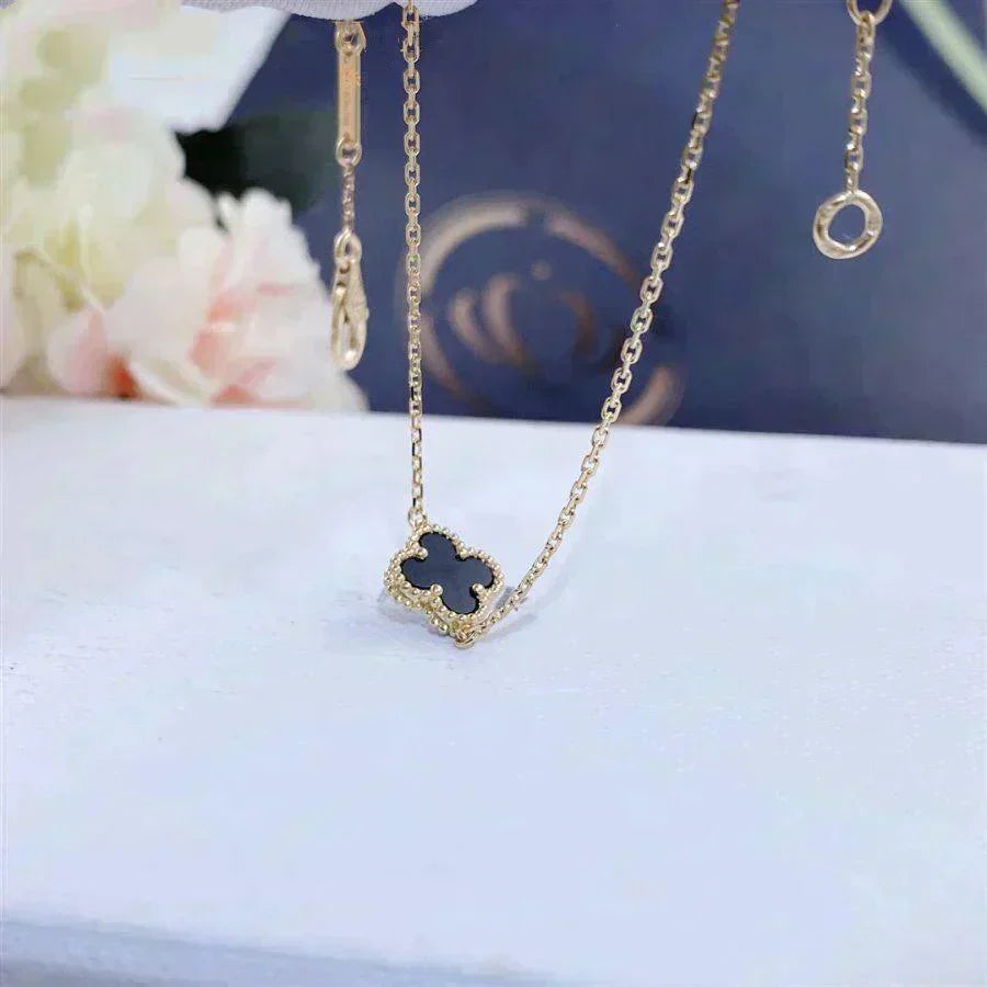 [OAKJURI Jewelry]CLOVER ONYX SINGLE FLOWER BRACELET
