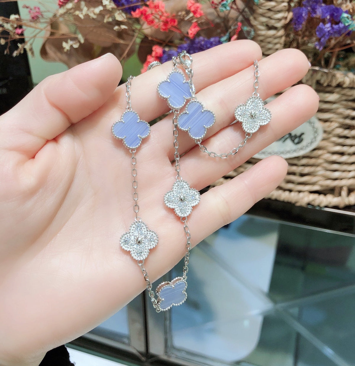 [OAKJURI Jewelry]CLOVER 10 MOTIFS CHALCEDONY DIAMONDS SILVER NECKLACE