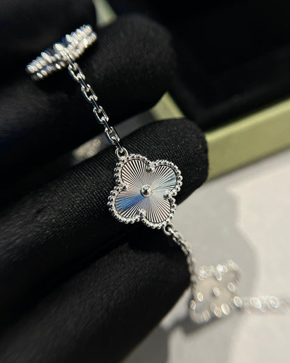 [OAKJURI Jewelry] CLOVER 5 MOTIF LASER BRACELET COLLECTION
